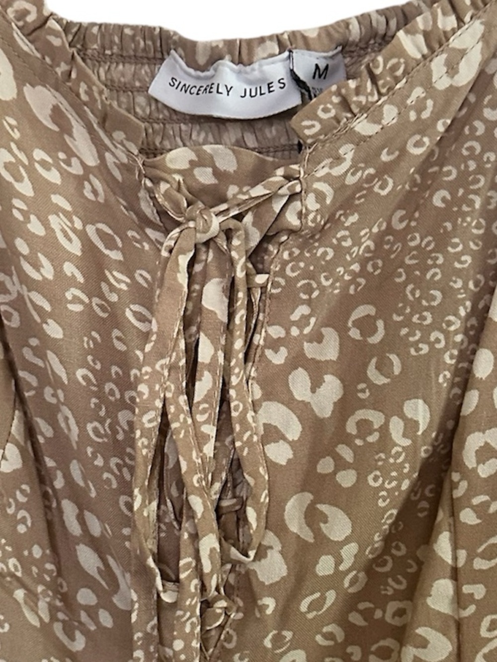 SincerelyJules Leopard Print Maxi Dress with Tie Neck sz M